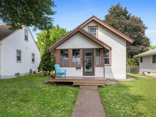 206 14th Avenue S, South Saint Paul, MN 55075