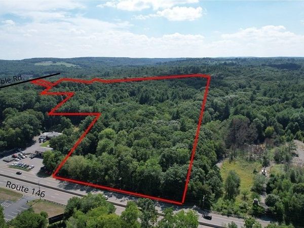 118 Worcester-Providence Turnpike, Sutton, MA 01590