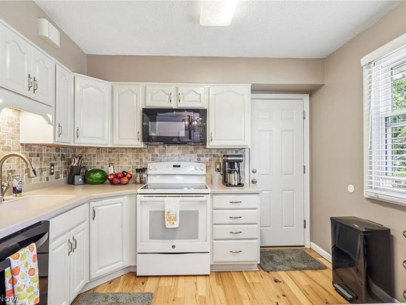 1797 Sandgate Road, Madison, OH 44057 Photo 17