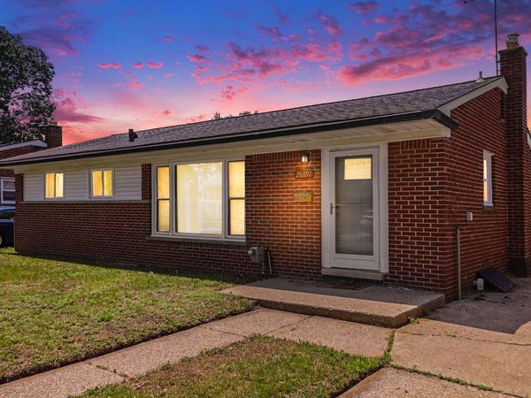 28691 Hales Street, Madison Heights, MI 48071