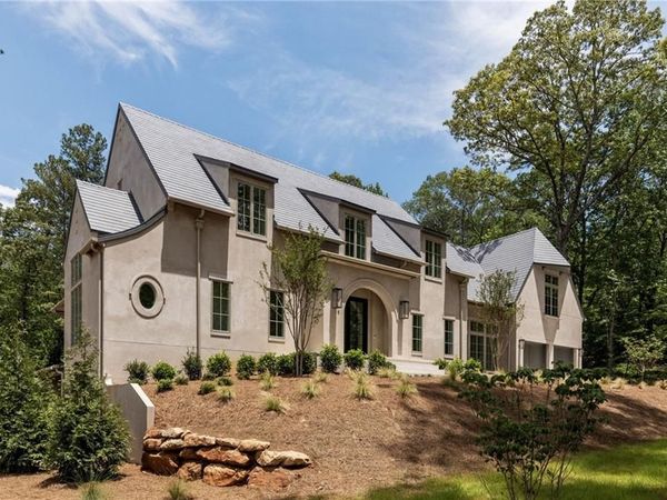 555 Augusta Lane , Chattahoochee Hills, GA 30268