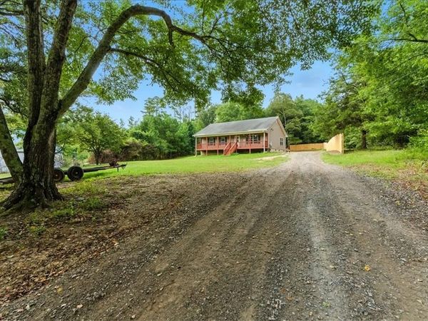 129 Miller Farm Road , Taylorsville, GA 30178