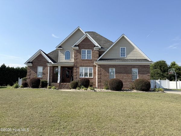 181 Blackwater Drive , Winterville, NC 28590