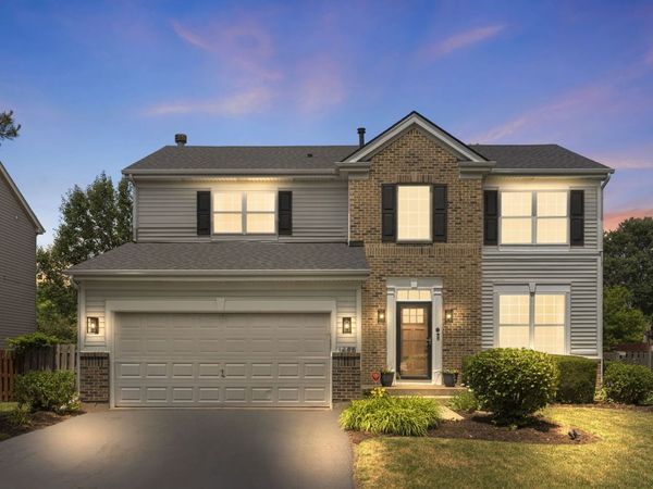1446 Glenside Drive , Bolingbrook, IL 60490