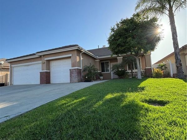 3514 Carlisle St, Perris, CA 92571