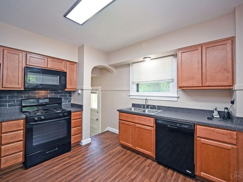 3955 Ardmore Avenue, Cincinnati, OH 45229 Photo 15