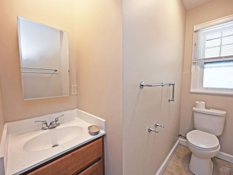 3955 Ardmore Avenue, Cincinnati, OH 45229 Photo 20