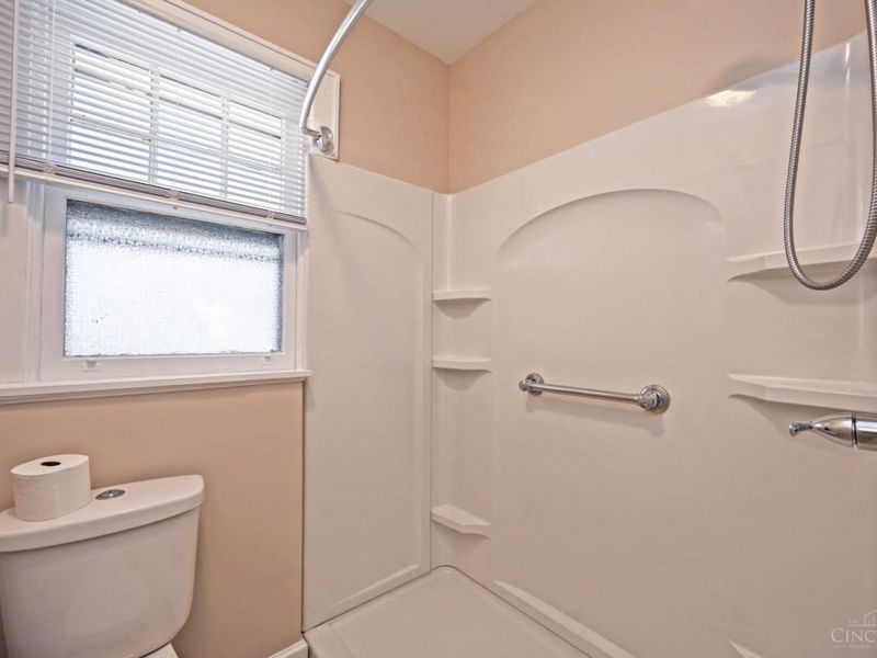 3955 Ardmore Avenue, Cincinnati, OH 45229 Photo 21
