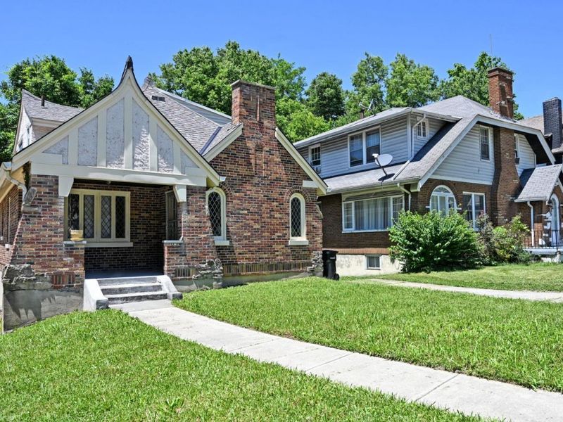 3955 Ardmore Avenue, Cincinnati, OH 45229 Photo 3