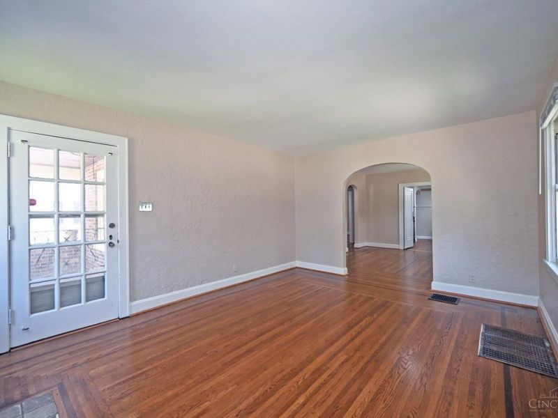 3955 Ardmore Avenue, Cincinnati, OH 45229 Photo 6