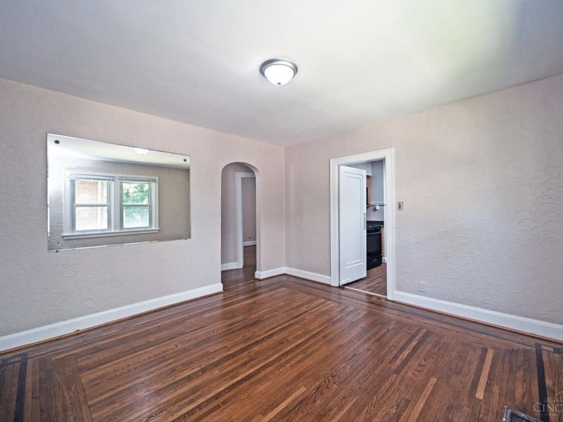 3955 Ardmore Avenue, Cincinnati, OH 45229 Photo 9