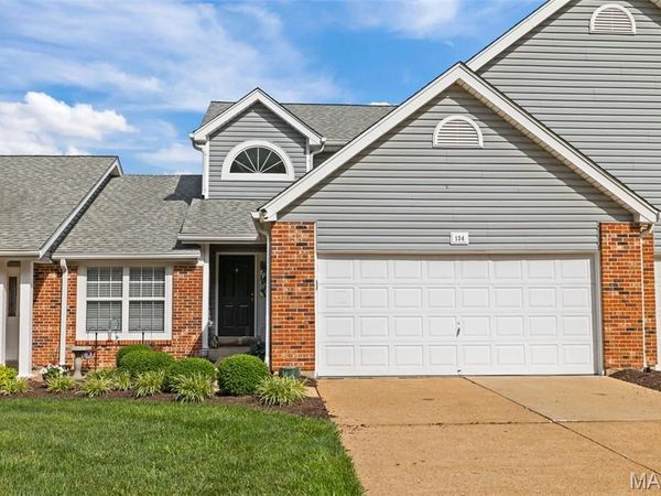 134 Holloway Road, Ballwin, MO 63011