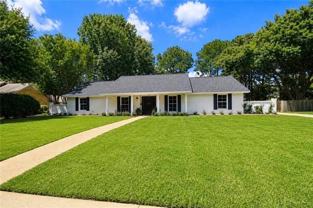 1256 Southampton Drive , Alexandria, LA 71303 Main Photo