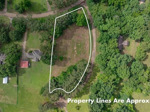 TBD Lot 23 Hunters Trace Pkwy, Batesville, MS 38606