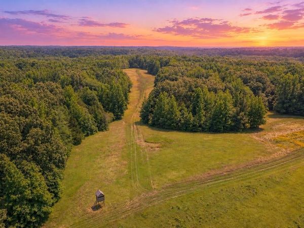 884 Avant Road, Crenshaw, MS 38621
