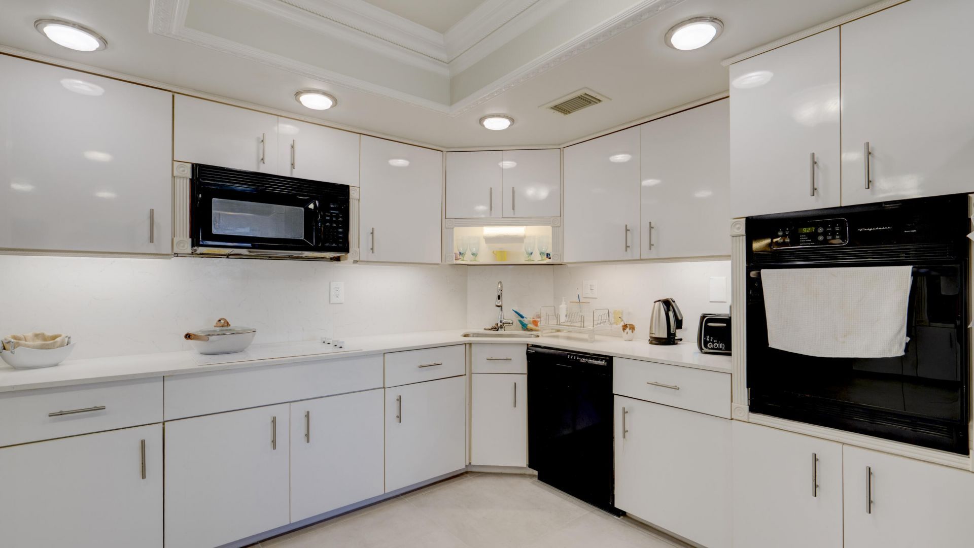 3800 Galt Ocean Drive, Unit 515, Fort Lauderdale, FL 33308 Photo