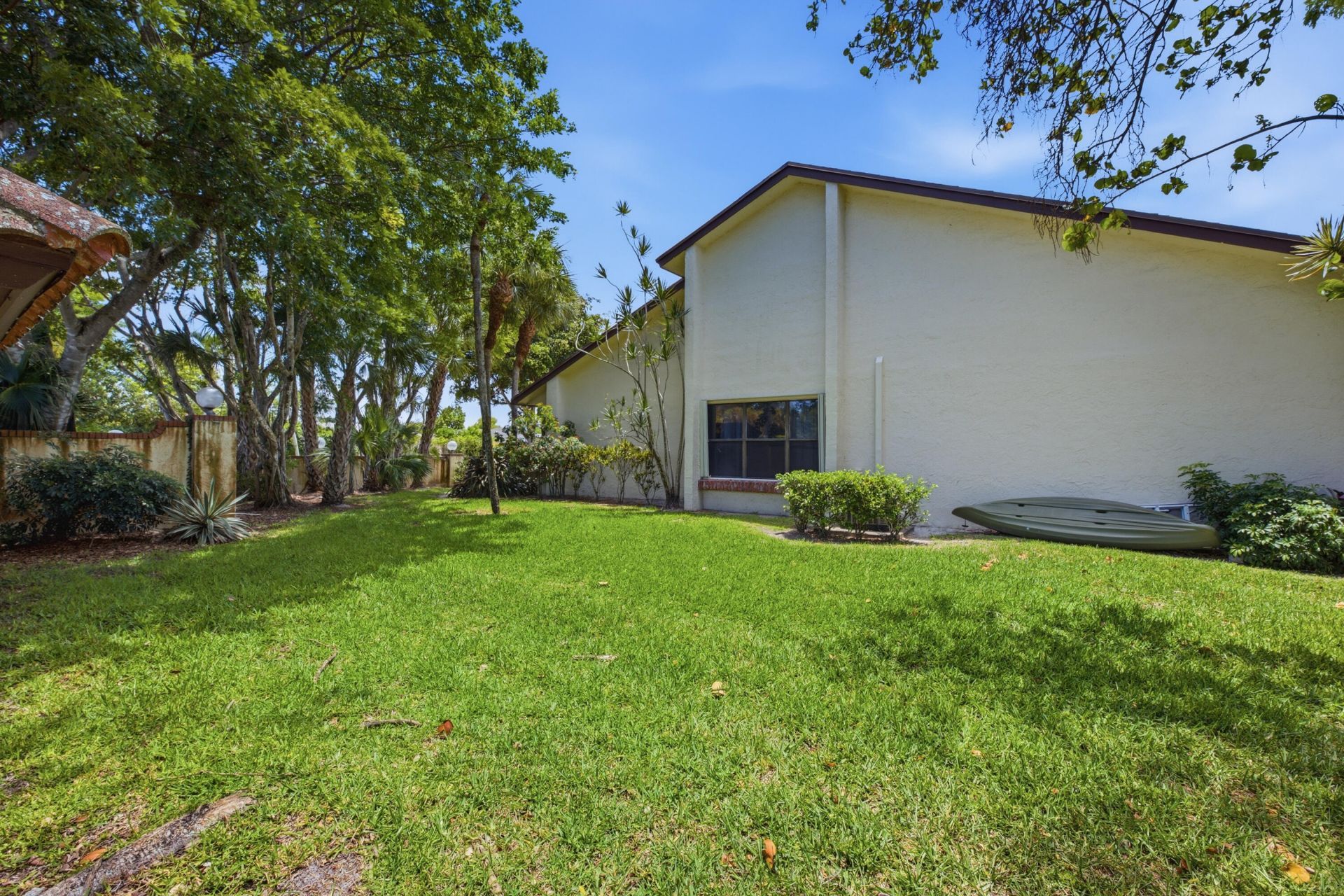 7516 English Court, Unit A, Lake Worth, FL 33467 Photo