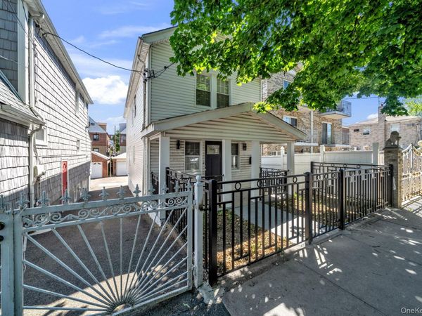 1014 Quincy Avenue , Bronx, NY 10465