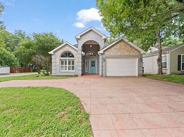 4001 Dexter Avenue, Fort Worth, TX 76107