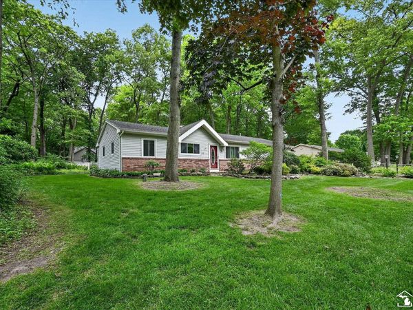 2854 Thunderbird Trail Trail, Lambertville, MI 48144