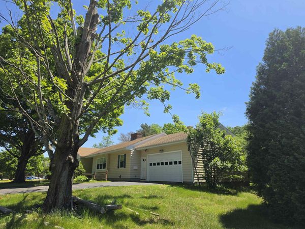 51 Eastern Avenue, Rochester, NH 03867