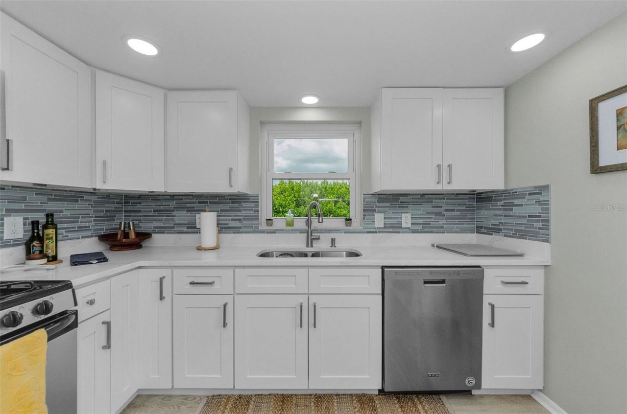 1525 Ruth Road , Dunedin, FL 34698 Photo
