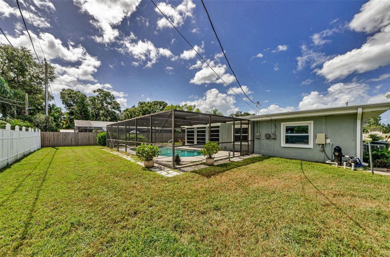 1525 Ruth Road , Dunedin, FL 34698 Photo