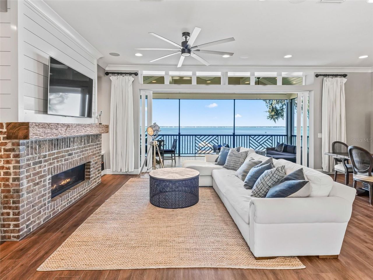 12943 SE Sunset Harbor Road, Weirsdale, FL 32195 Photo