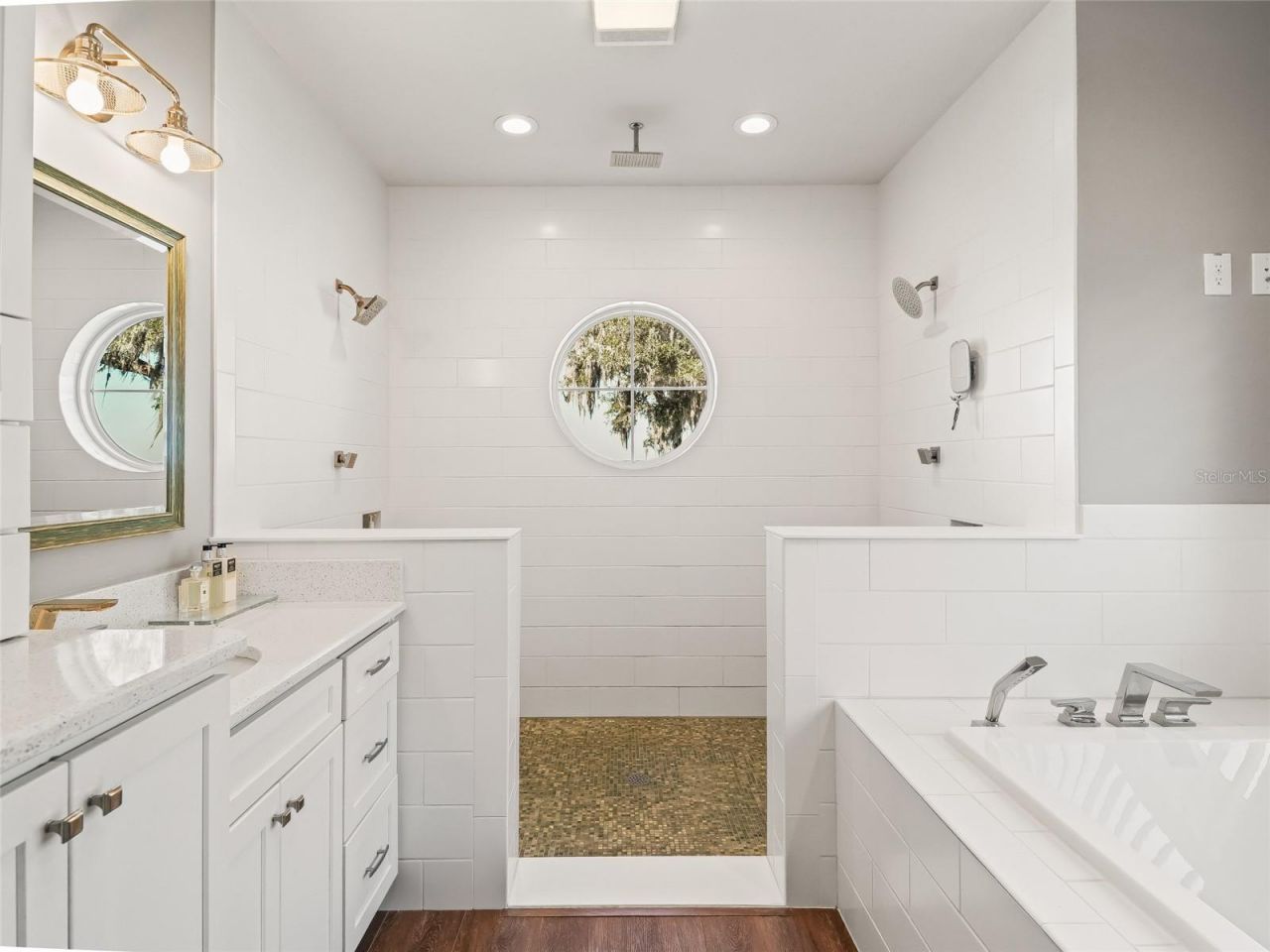 12943 SE Sunset Harbor Road, Weirsdale, FL 32195 Photo