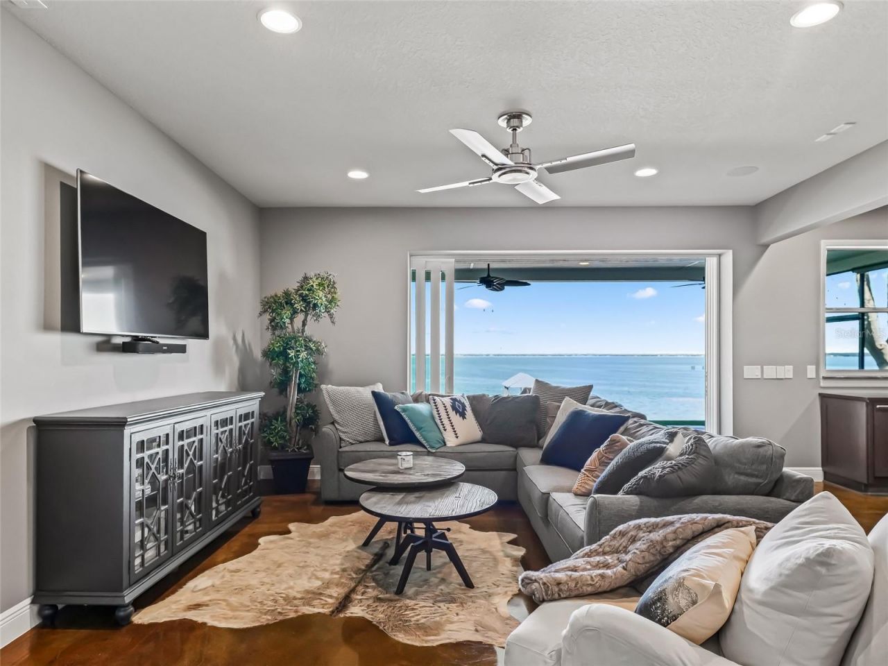 12943 SE Sunset Harbor Road, Weirsdale, FL 32195 Photo