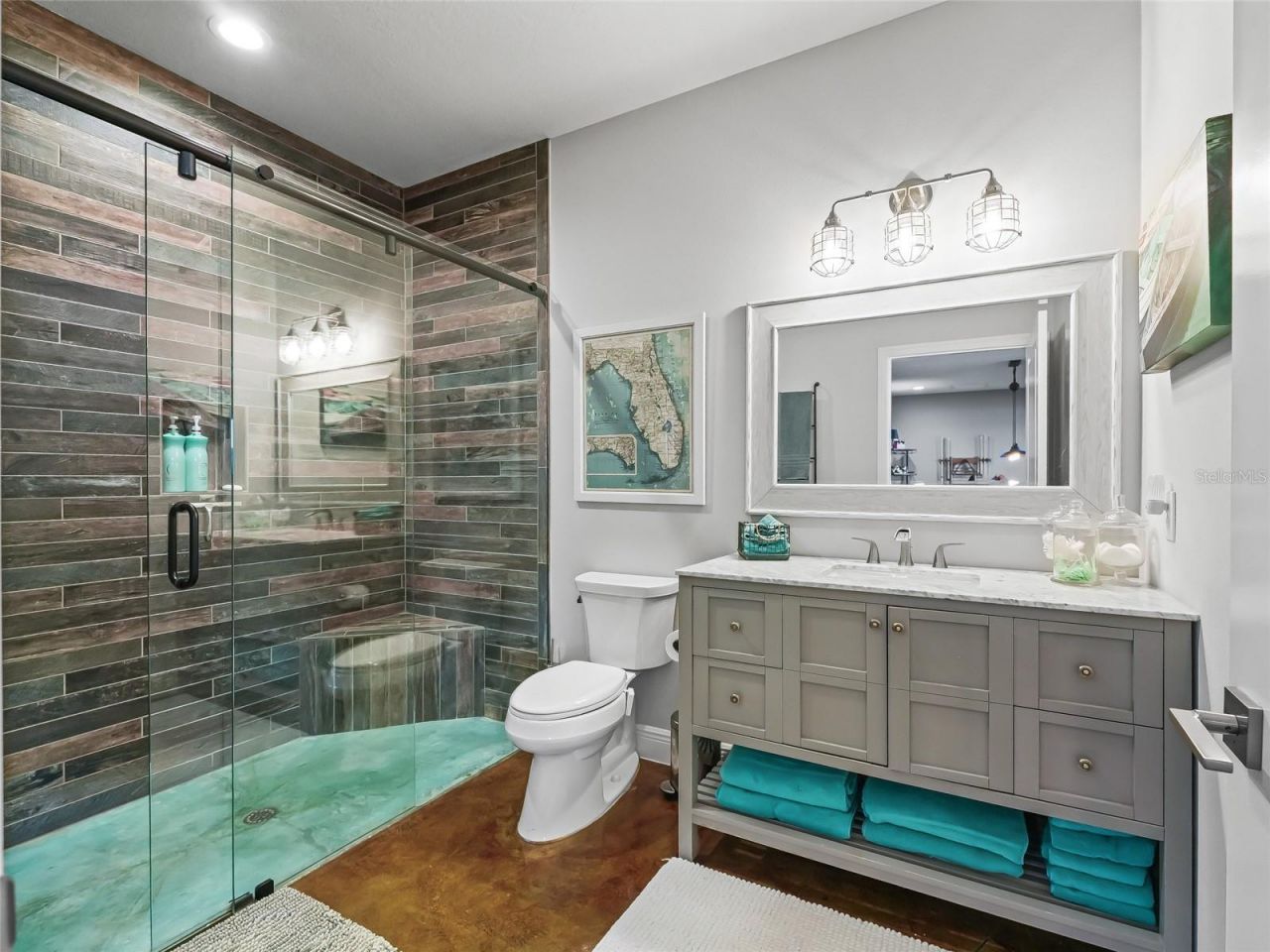 12943 SE Sunset Harbor Road, Weirsdale, FL 32195 Photo