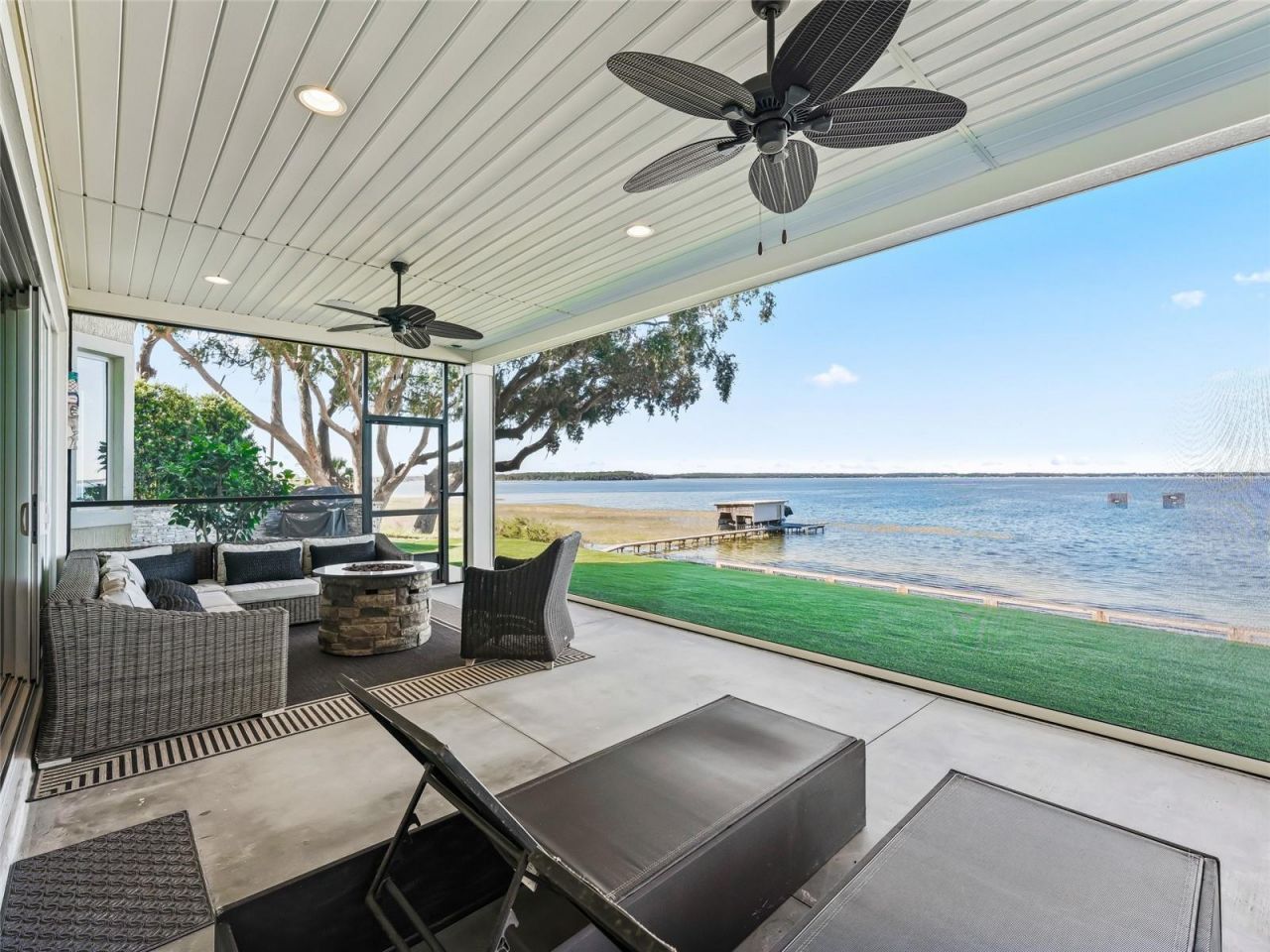 12943 SE Sunset Harbor Road, Weirsdale, FL 32195 Photo