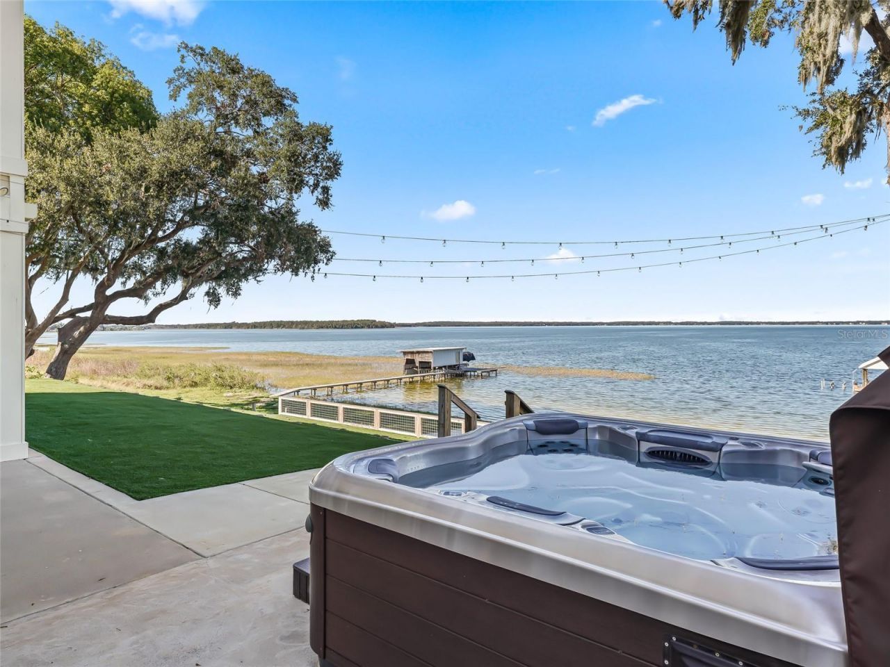12943 SE Sunset Harbor Road, Weirsdale, FL 32195 Photo
