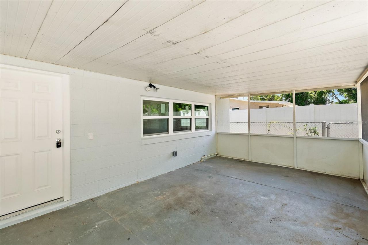 607 Wayne Avenue , New Smyrna Beach, FL 32168 Photo
