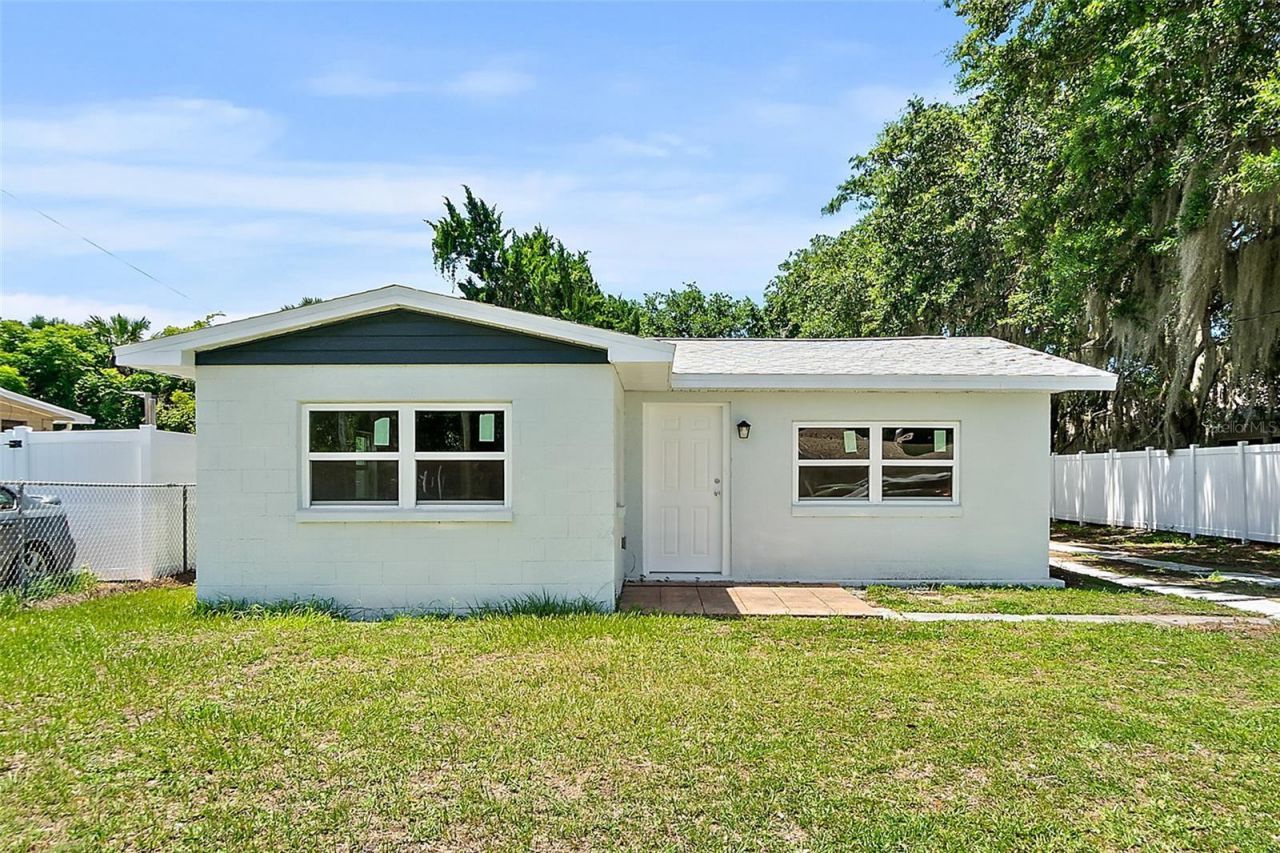 607 Wayne Avenue , New Smyrna Beach, FL 32168 Photo