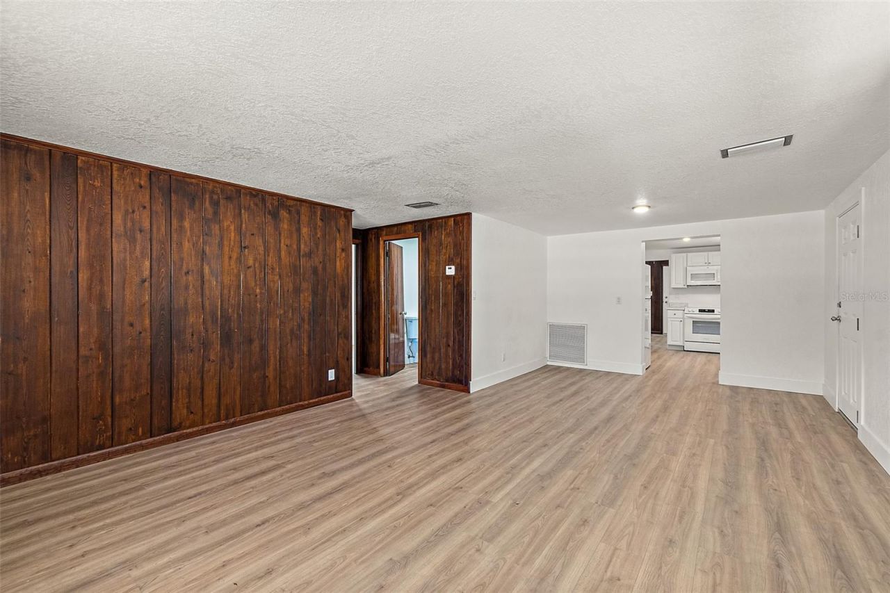 607 Wayne Avenue , New Smyrna Beach, FL 32168 Photo