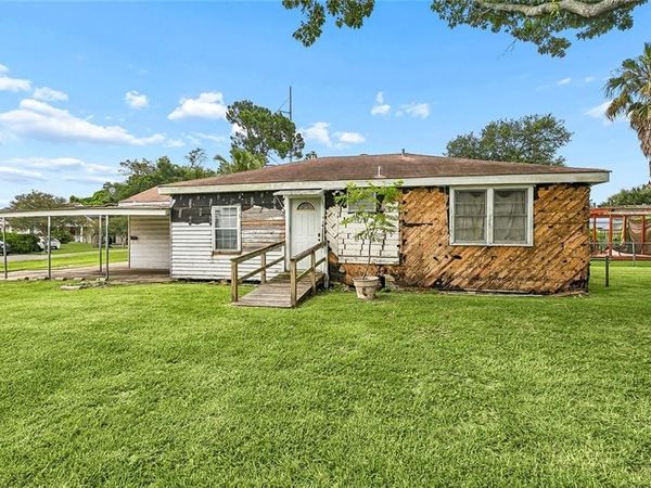 620 GIUFFRIAS Avenue , Metairie, LA 70001