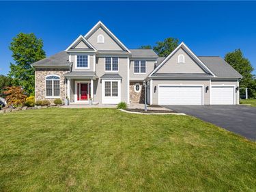 3 Periwinkle Drive, Fairport, NY 14450