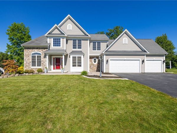3 Periwinkle Drive , Fairport, NY 14450