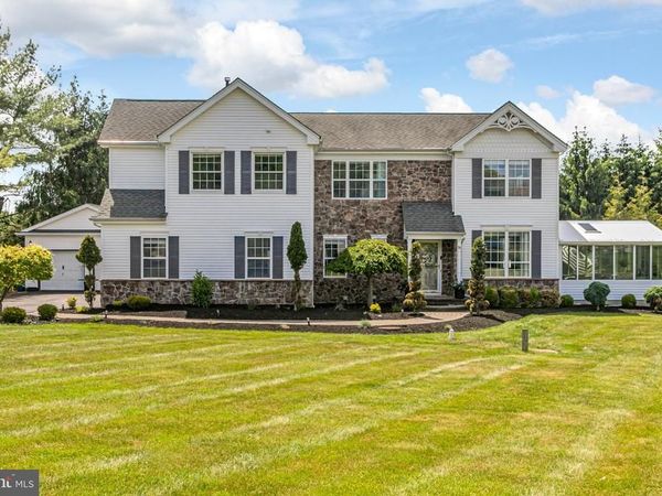 29 SUTPHIN ROAD, FLEMINGTON, NJ 08822