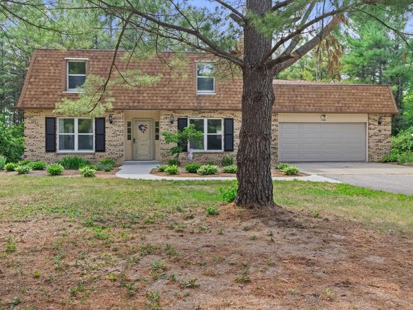 5581 Maple ROAD, West Bend, WI 53095