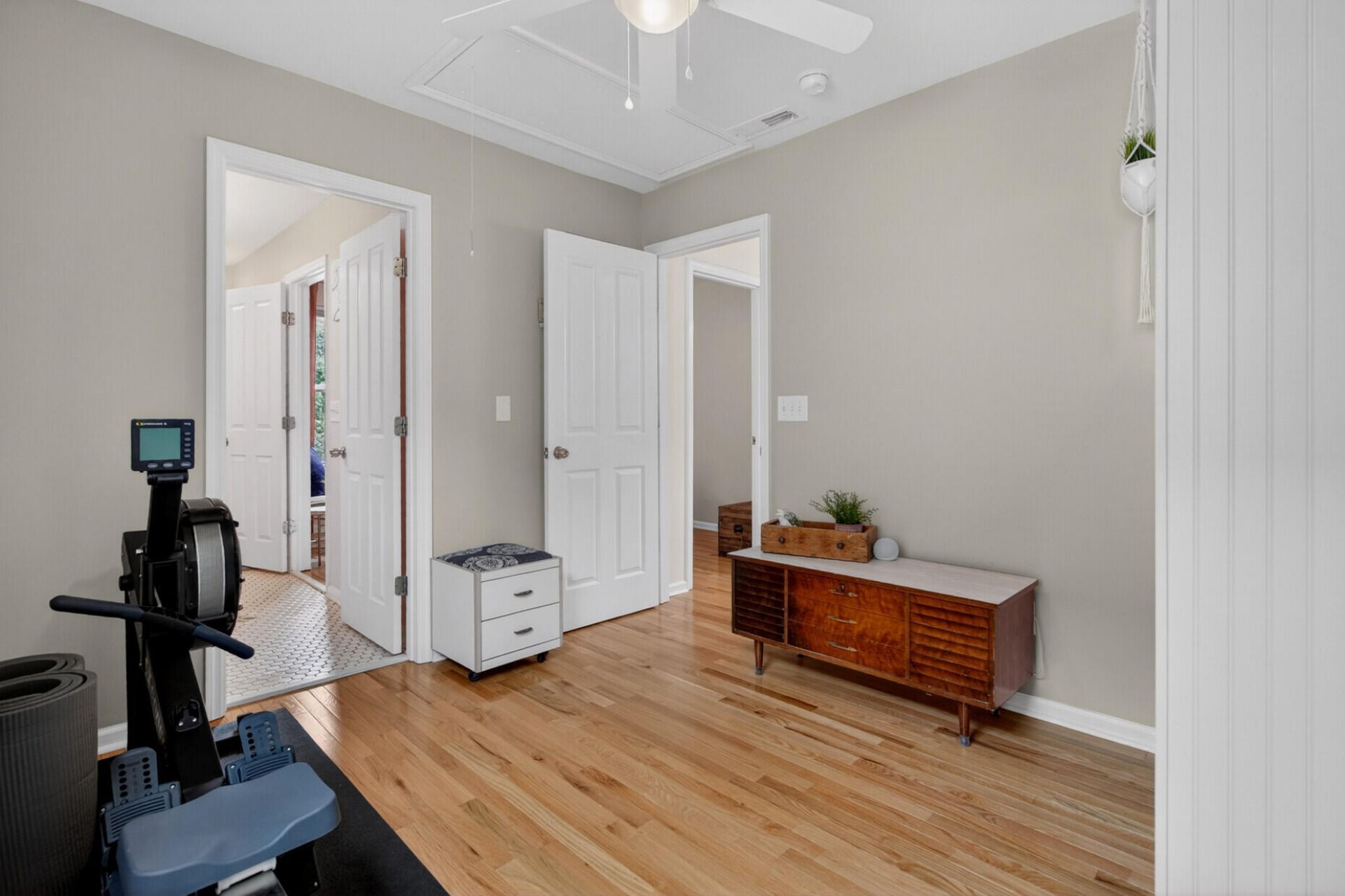 404 Forsythia Avenue Photo 34