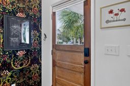404 Forsythia Avenue photo 4