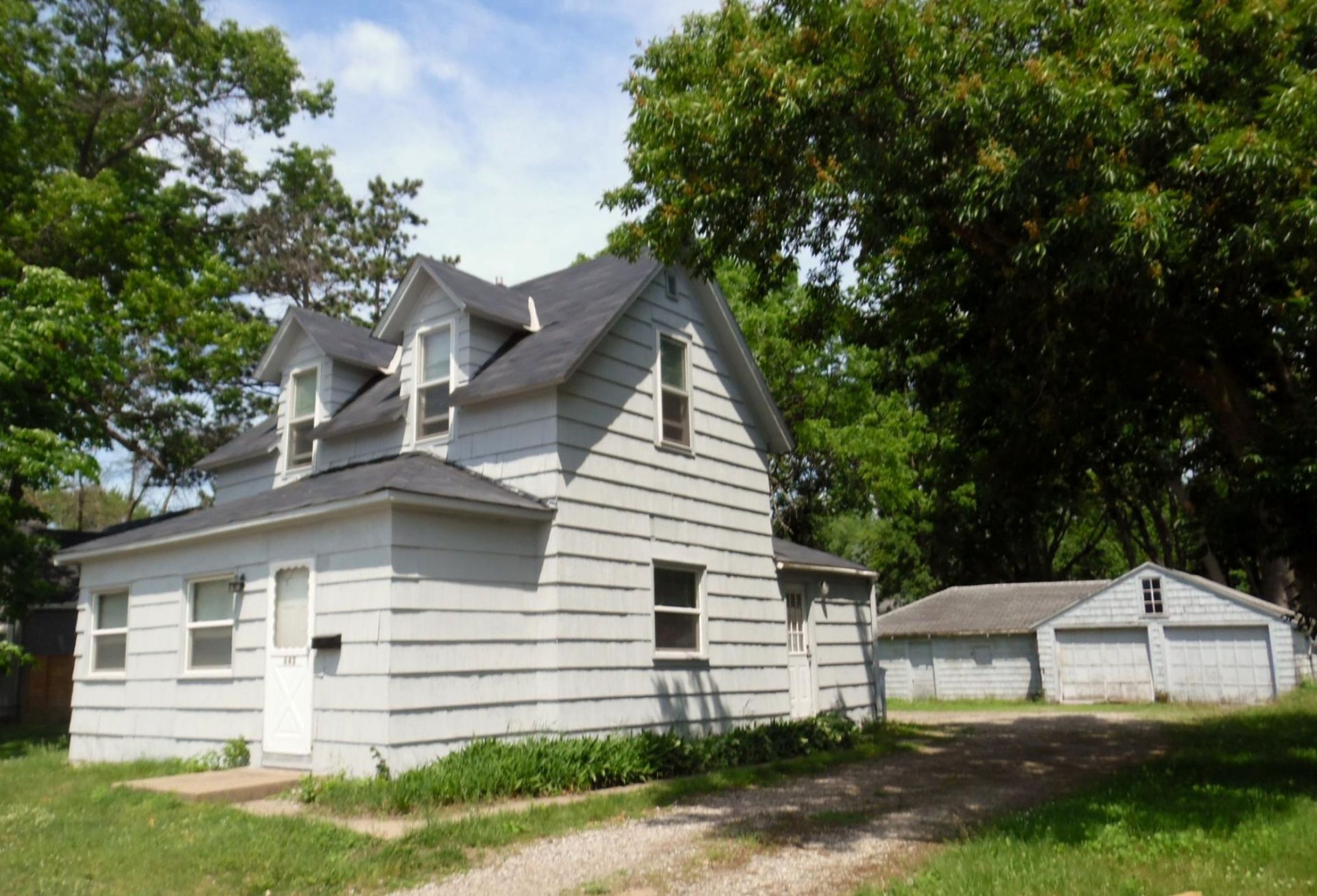 643 W Broadway Avenue , Forest Lake, MN 55025