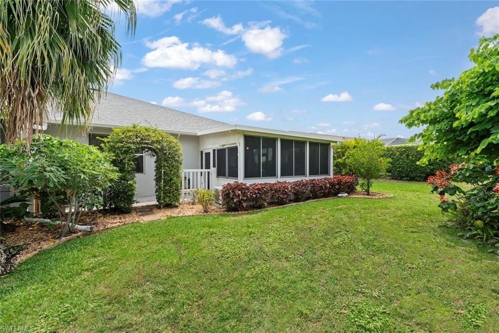 20024 Lake Vista Cir, Lehigh Acres, FL 33936 Photo