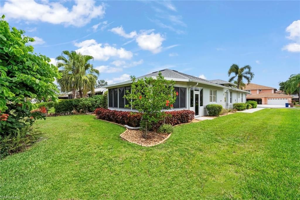 20024 Lake Vista Cir, Lehigh Acres, FL 33936 Photo