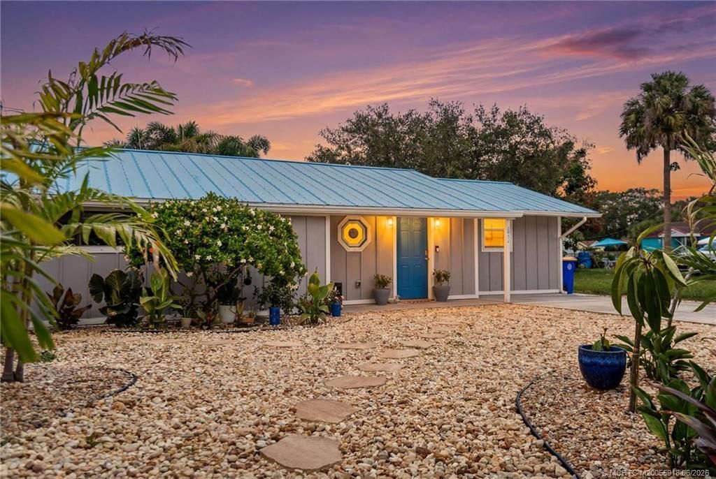 2495 NE Hickory Avenue, Jensen Beach, FL 34957 Photo