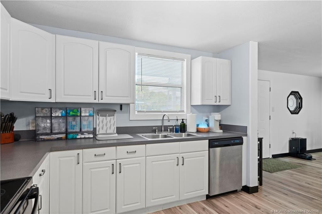 2495 NE Hickory Avenue, Jensen Beach, FL 34957 Photo