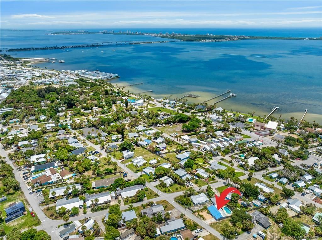 2495 NE Hickory Avenue, Jensen Beach, FL 34957 Photo