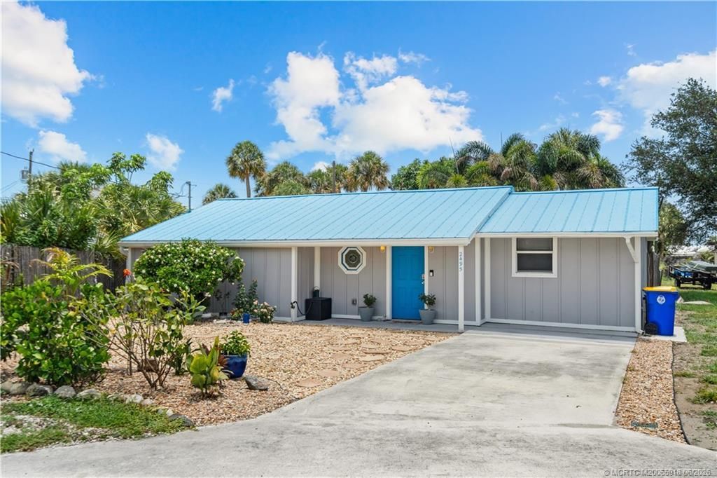 2495 NE Hickory Avenue, Jensen Beach, FL 34957 Photo